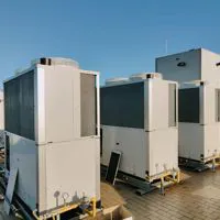 Batteria di pompe di calore Panasonic in copertura